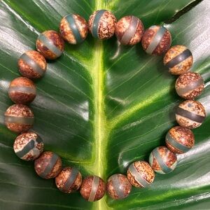 striped tibetan agate 10mm chunky bracelet